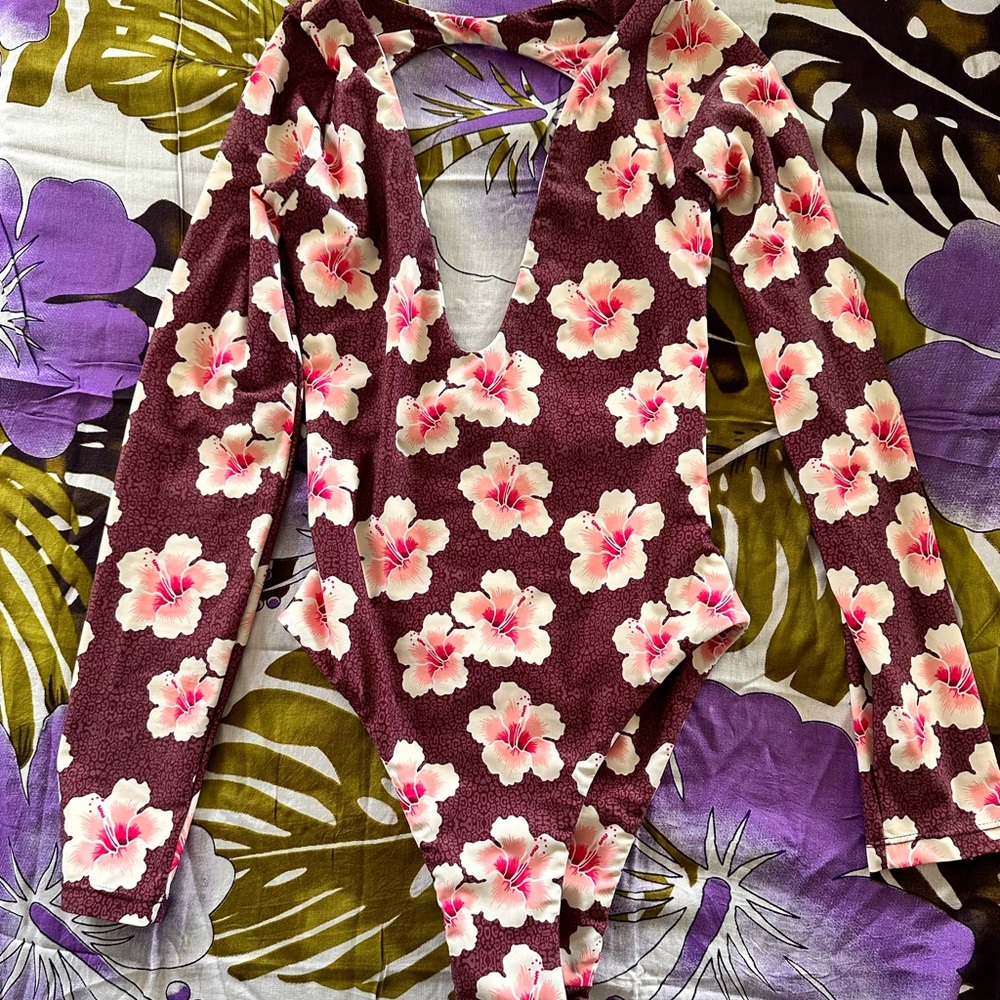 BENOA KIALOA ONE PEICE IN LANI 💜💜